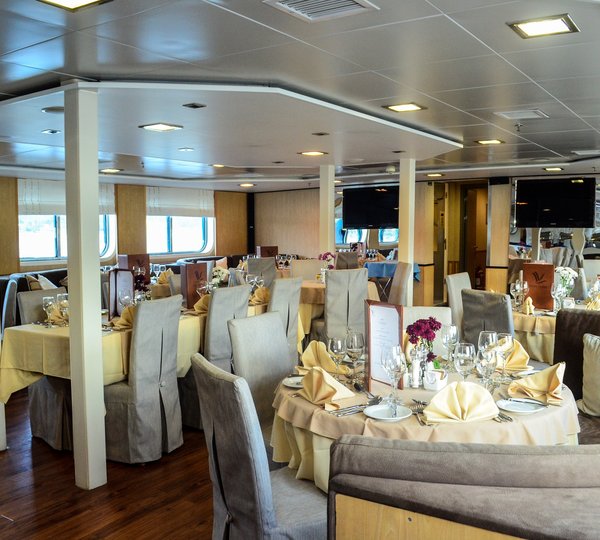 The 55m Yacht HARMONY V