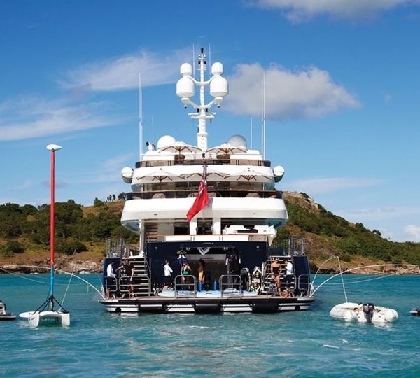 The 58m Yacht UNBRIDLED