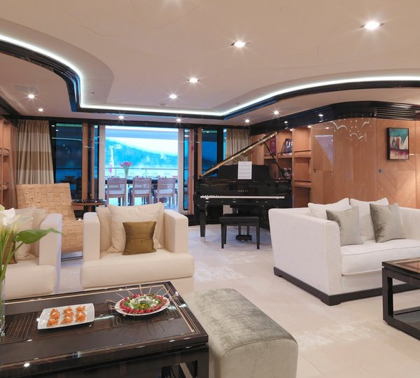 Sky-lounge On Board Yacht MEAMINA