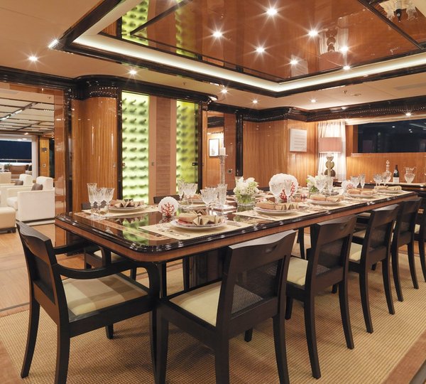 Inside Eating/dining Aboard Yacht MEAMINA