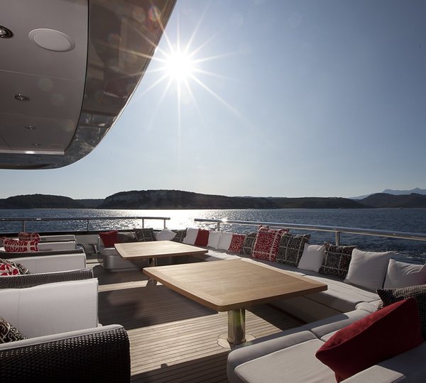 The 60m Yacht SLIPSTREAM