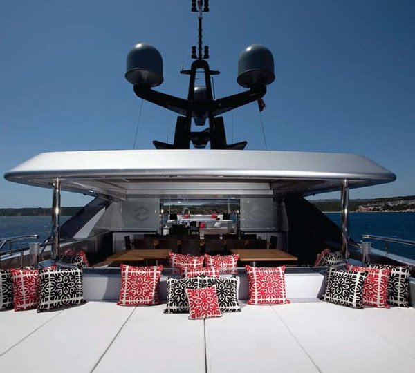 The 60m Yacht SLIPSTREAM