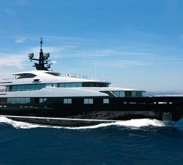 The 60m Yacht SLIPSTREAM