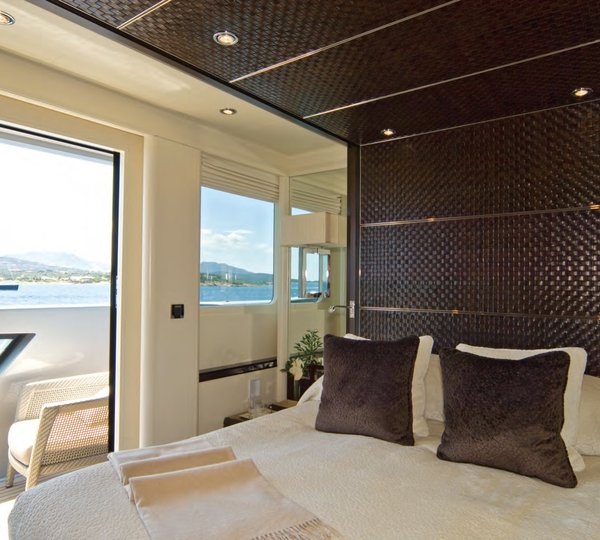 The 60m Yacht SLIPSTREAM