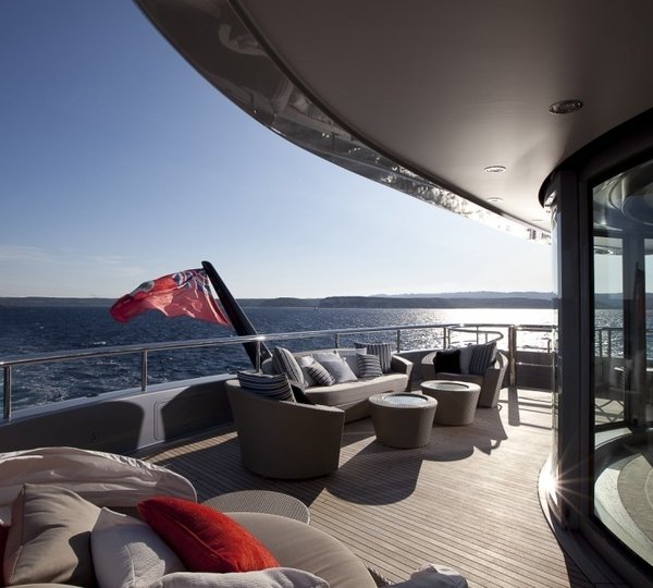 The 60m Yacht SLIPSTREAM