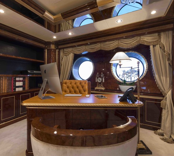 master suite office in the lounge area