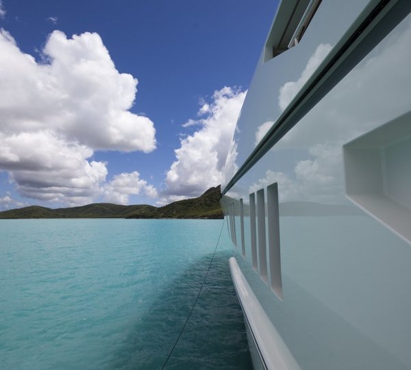 Detail Profile Aspect Aboard Yacht ROMA