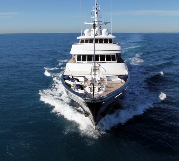 Ship's Bow: Yacht VIRGINIAN's Cruising Image