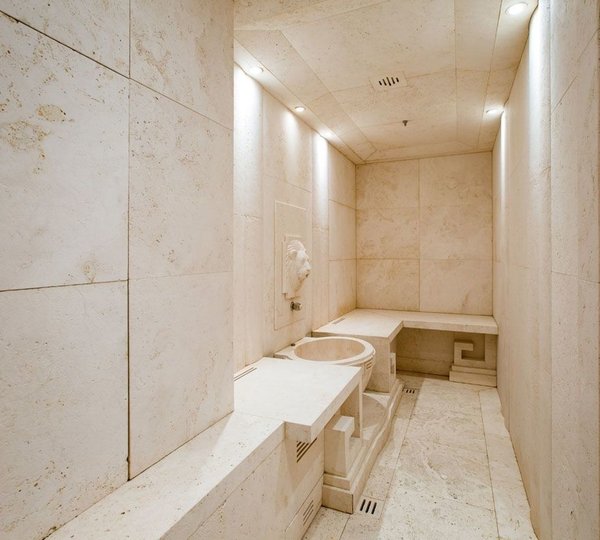 The 63m Yacht LIONESS V