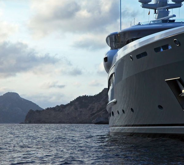 Low Forward Aspect On Yacht INFINITE SHADES