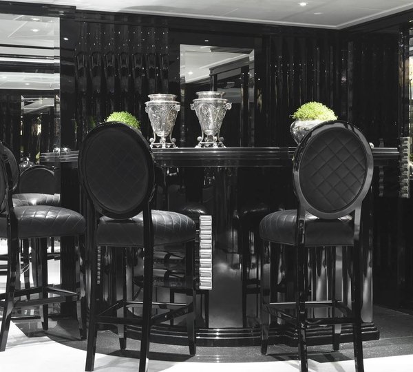 Drinks Bar Sitting On Yacht SILVER ANGEL