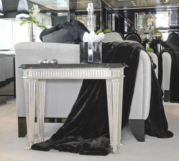 Profile Furniture: Yacht SILVER ANGEL's Close Up Photograph