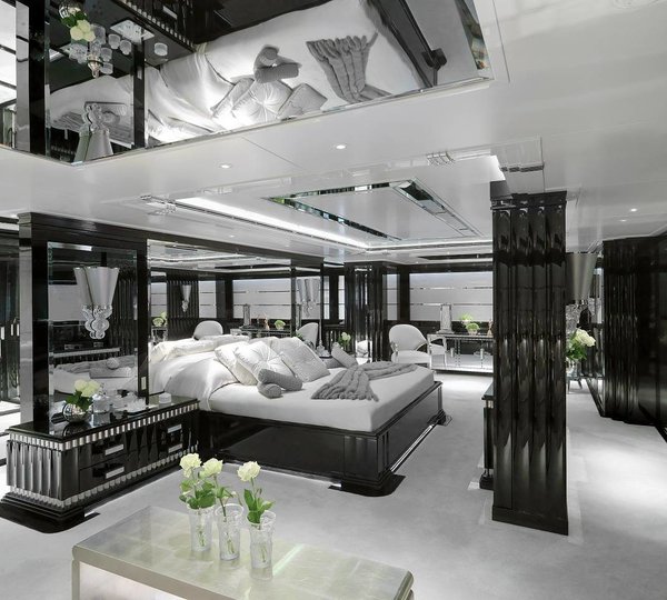 Profile: Yacht SILVER ANGEL's Guest's Cabin Pictured