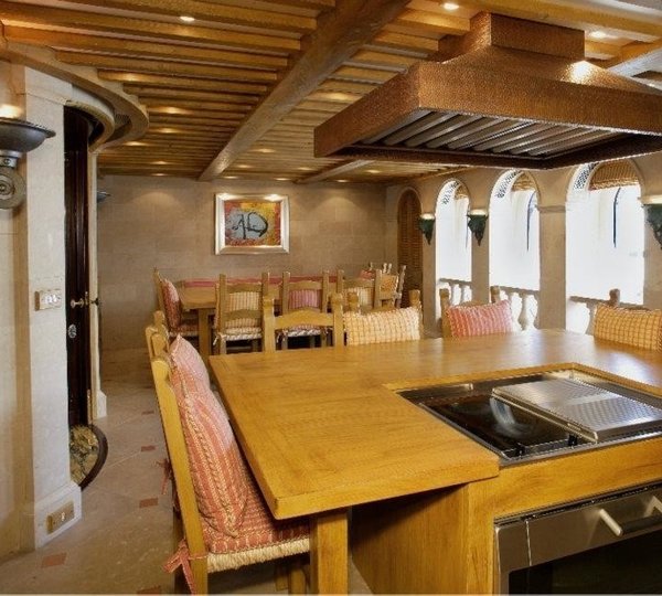 Pizza Cuisine Aboard Yacht FREEDOM