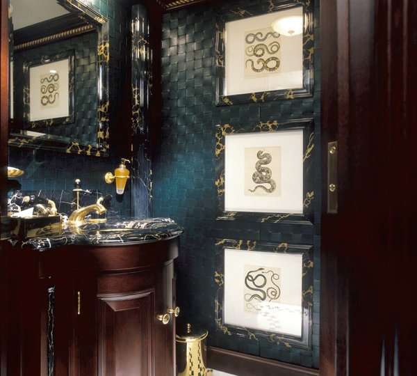 Art: Yacht FREEDOM's Close Up Captured