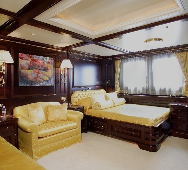 Single Sized Cabin On Yacht FREEDOM