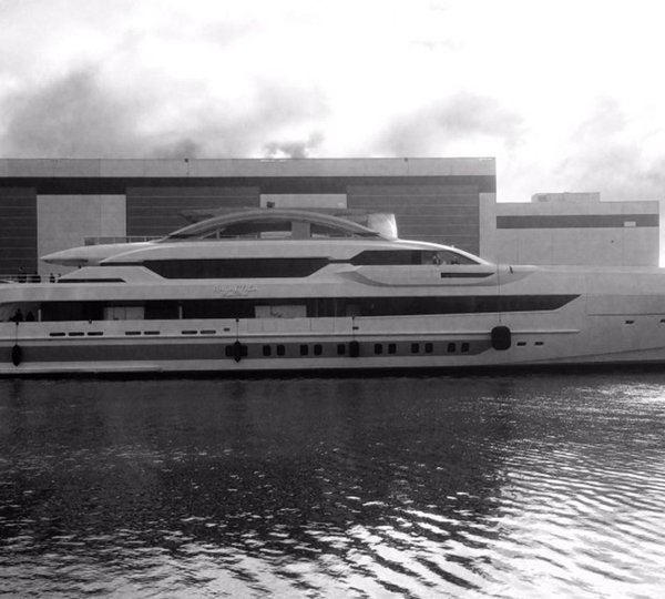 70m Heesen at launch