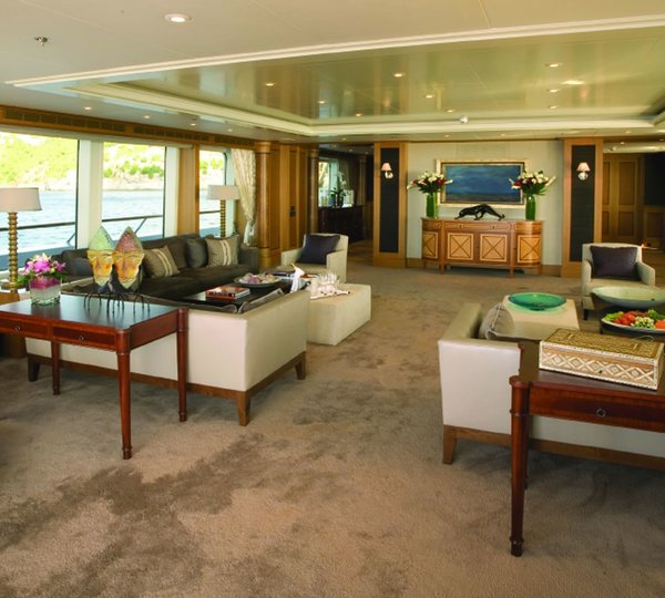 Premier Saloon Aboard Yacht UTOPIA