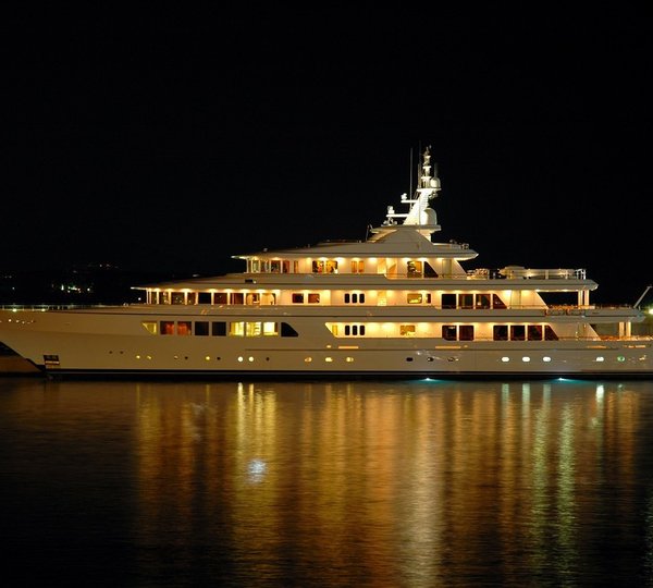 The 71m Yacht UTOPIA