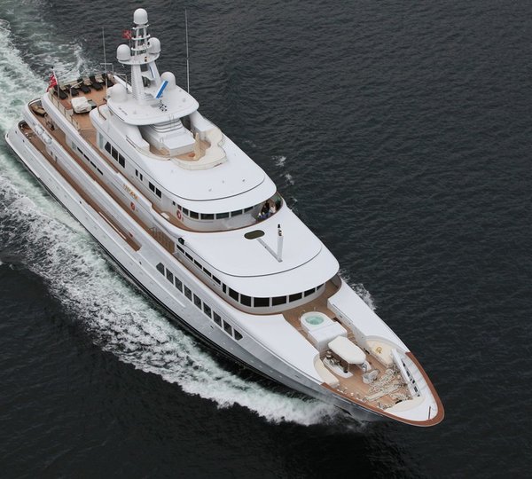 The 71m Yacht UTOPIA