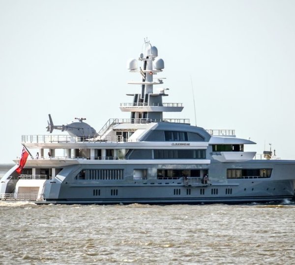 The 72m Yacht CLOUDBREAK
