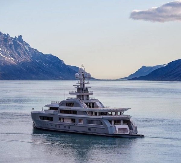 The 72m Yacht CLOUDBREAK