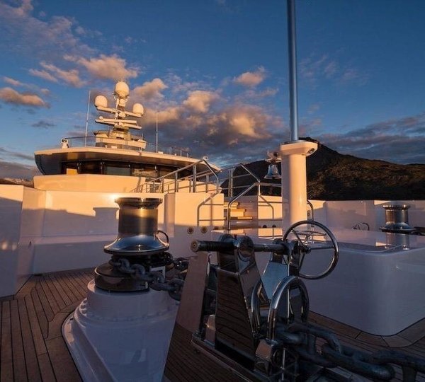 The 72m Yacht CLOUDBREAK