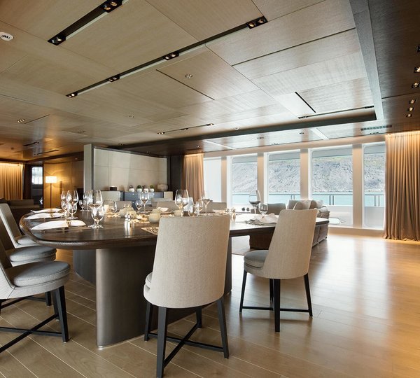 The 72m Yacht CLOUDBREAK