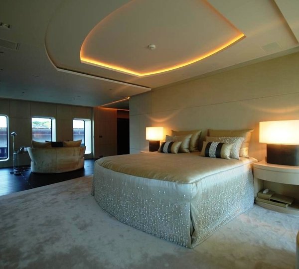 Main Master Cabin Aboard Yacht SIREN