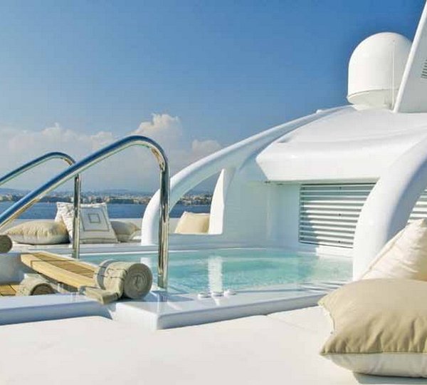 Jacuzzi Pool On Board Yacht SIREN
