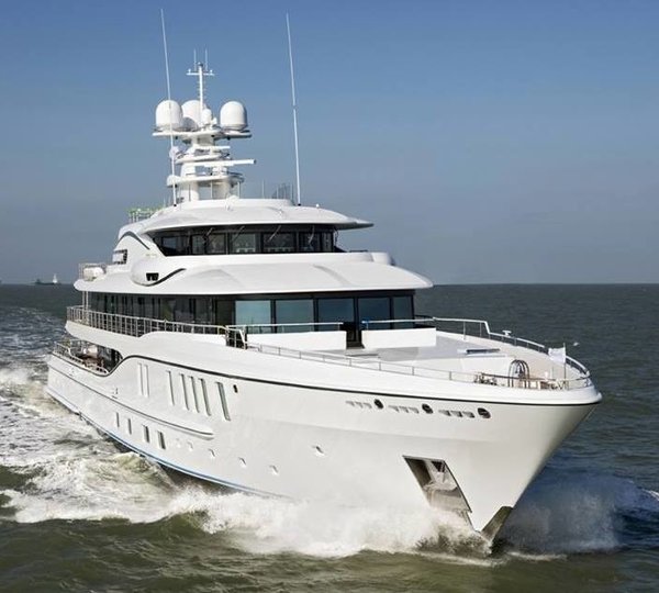 The 74m Yacht PLVS VLTRA
