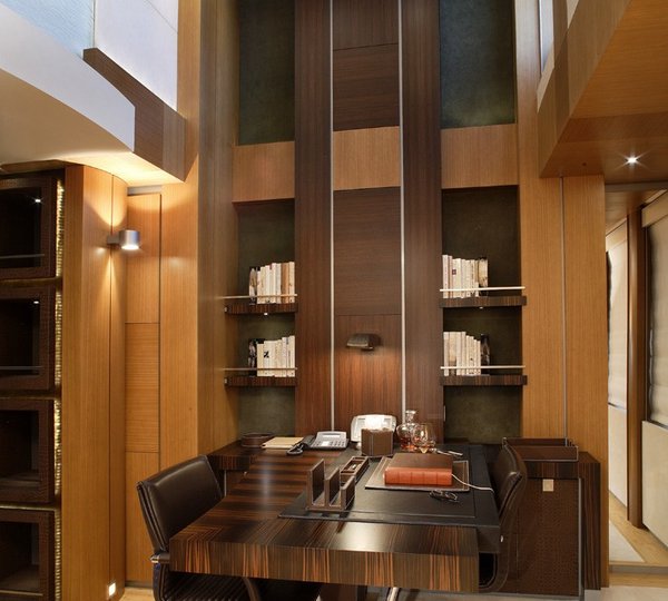 The 76m Yacht ANASTASIA