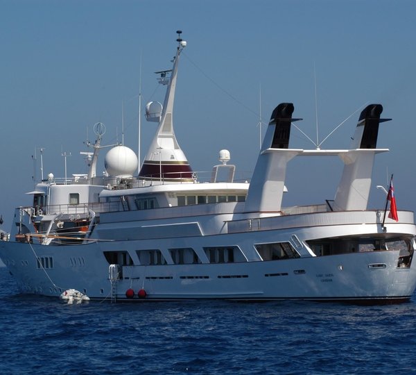 The 76m Yacht LADY SARYA