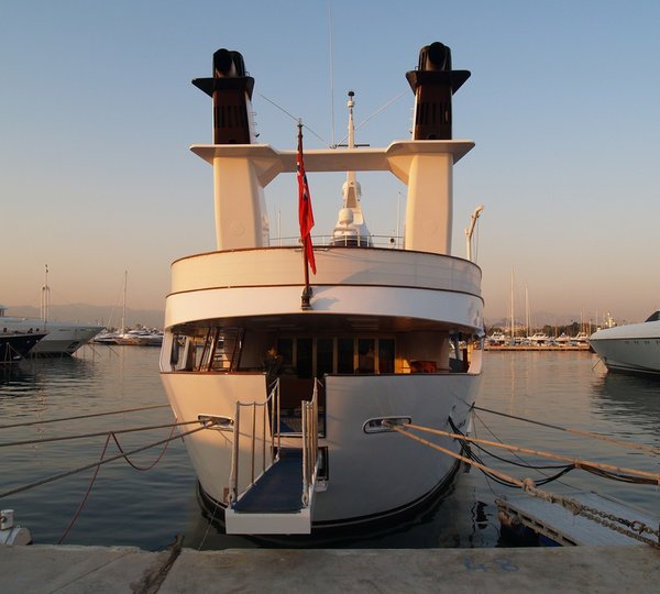 The 76m Yacht LADY SARYA