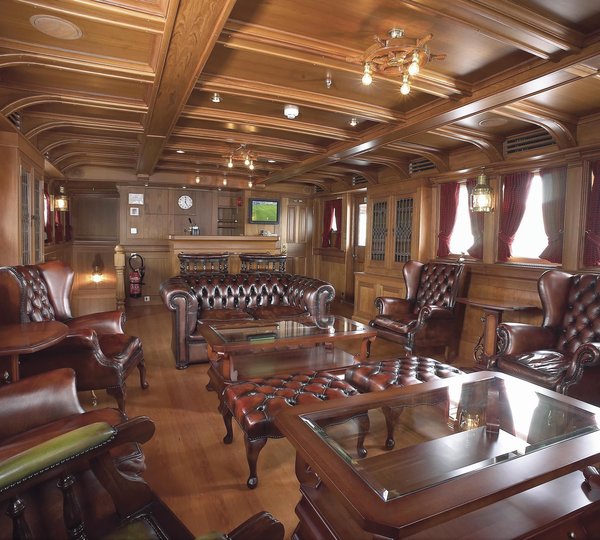 Premier Saloon Aboard Yacht SS DELPHINE