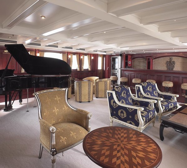 Drinks Bar On Board Yacht SS DELPHINE