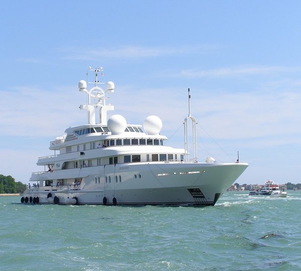 The 79m Yacht TUEQ