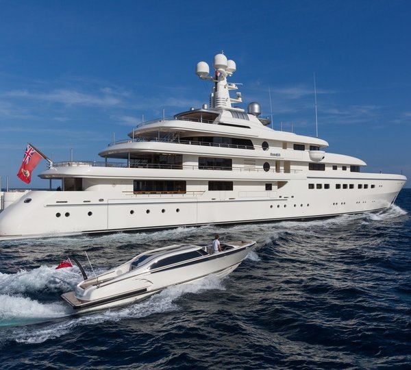 running shot with a tender