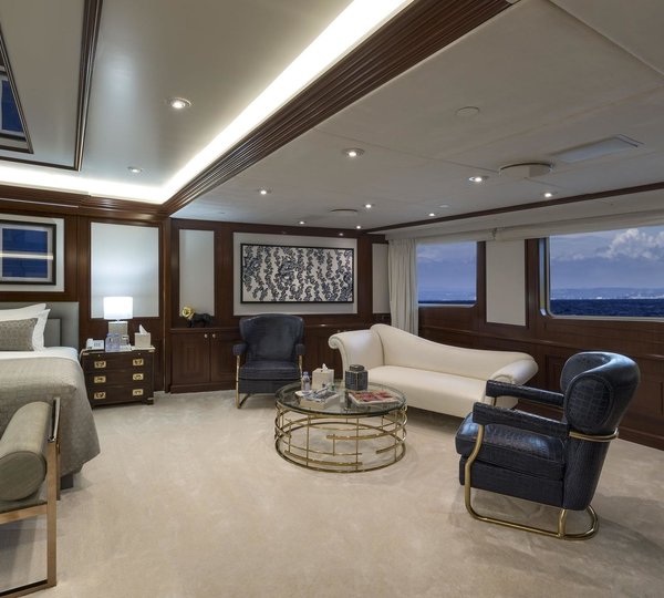 The 86m Yacht CHAKRA