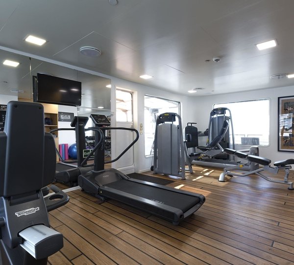 The 86m Yacht CHAKRA