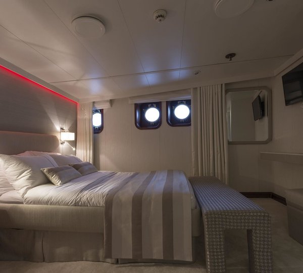 The 86m Yacht CHAKRA