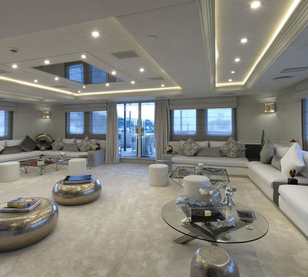 The 86m Yacht CHAKRA