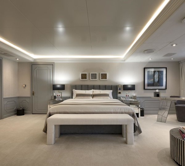 The 86m Yacht CHAKRA