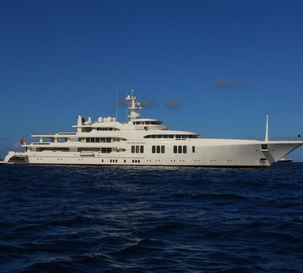 The 86m Yacht ECSTASEA
