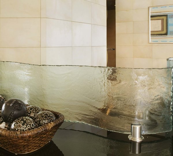 The 86m Yacht ECSTASEA