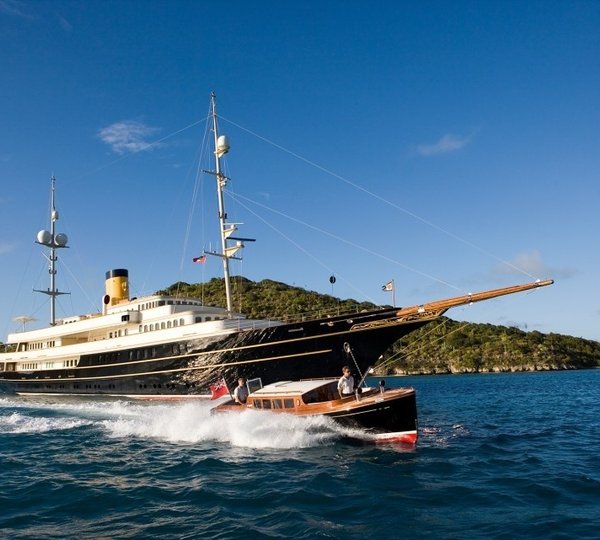 The 90m Yacht NERO