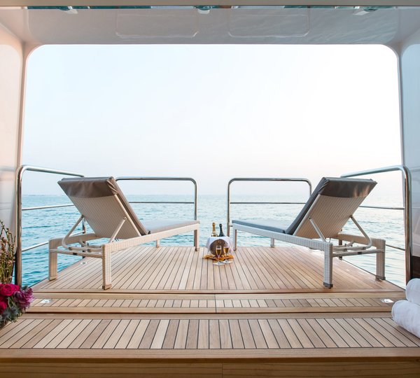 Balcony / Terrace: Yacht MOONLIGHT II's Beach Beachclub Pictured