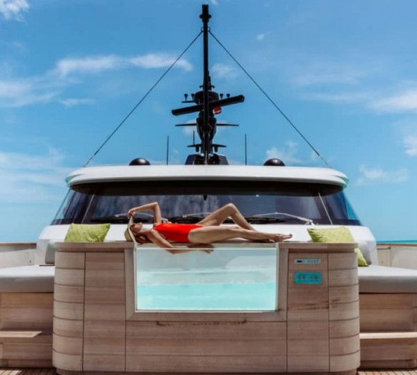 Exterior Sunbathing Area