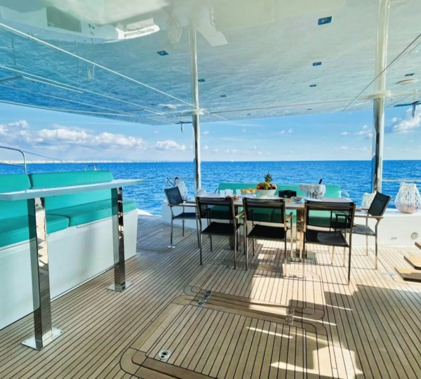 Opendeck Dining Area