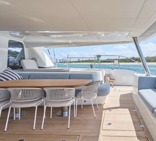 Opendeck Dining Area